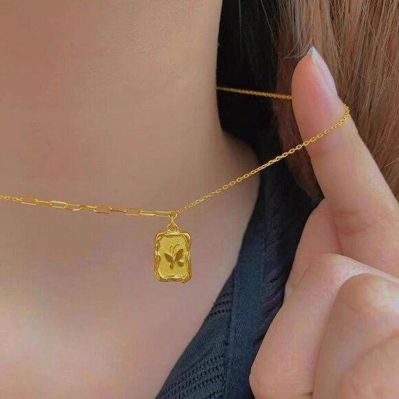 Jewelry - Retro Fashion Luxury Square Card Embossed Butterfly Necklace